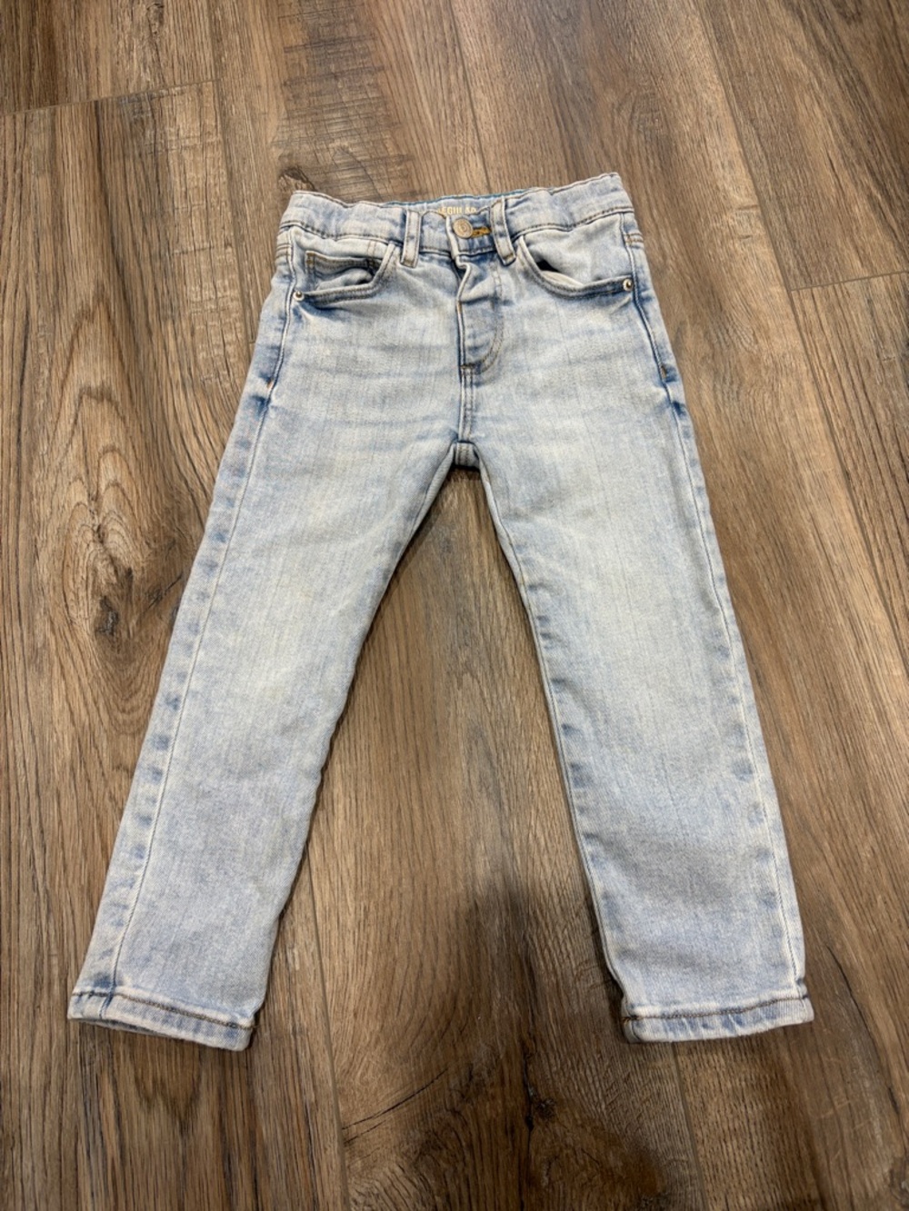 🦄5/25 Zara Regular Jeans